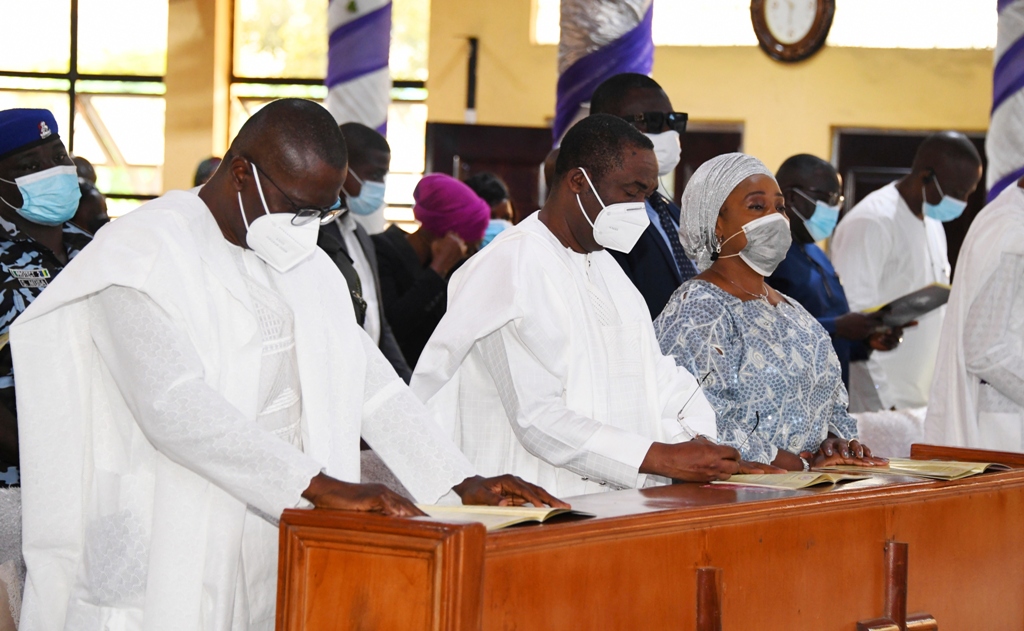 GOV. SANWO-OLU, DEPUTY GOV ATTEND FUNERAL SERVICE OF BASHORUN ROTIMI ODUGBESAN.